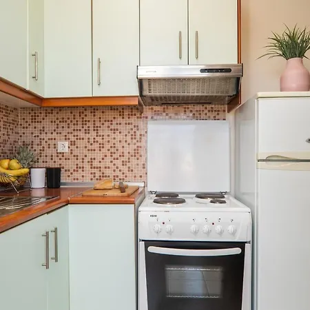 Ammoutsiani Cozy 1 By 8essentially Apartament *